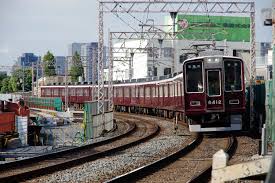 阪急千里線の柴島駅～淡路駅間で人身事故