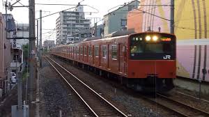大和路線の志紀駅で人身事故