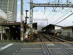 近鉄奈良線の若江岩田駅で人身事故