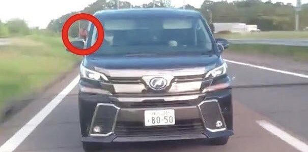 煽り運転&エアガン発射動画がヤバすぎる煽り運転のナンバーは横浜 304ま8050! 煽り運転&エアガン発射動画がヤバすぎる煽り運転のナンバーは横浜 304ま8050!