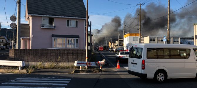 山形県南陽市宮内で大規模な火事