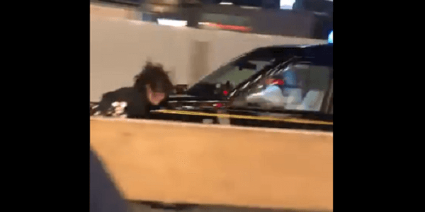 福岡県福岡市博多区中洲でタクシーが急発進し男性をはねる事故