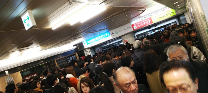 大阪メトロ御堂筋線が通勤ラッシュにトラブルが多発し大混雑