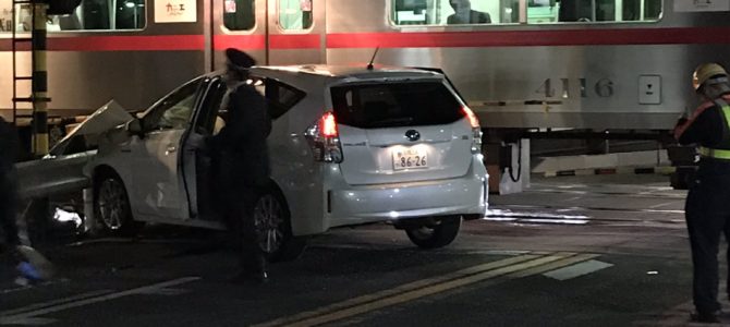 名鉄瀬戸線の新瀬戸駅～瀬戸市役所前駅間の踏切で電車と車が接触する事故