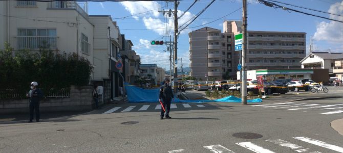 兵庫県尼崎市稲葉元町のコンビニの駐車場で発砲事件 兵庫県尼崎市稲葉元町のコンビニの駐車場で発砲事件