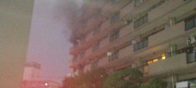 東京都墨田区横川のマンションで大規模な火事