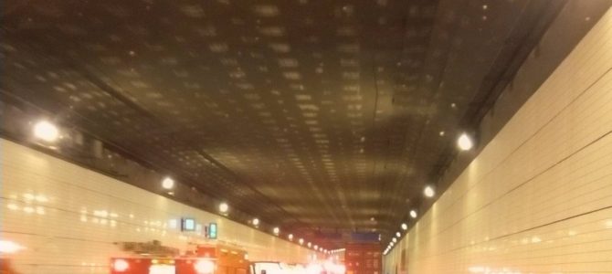 東京港臨海道路 中防→城南 江東区臨海トンネルで事故