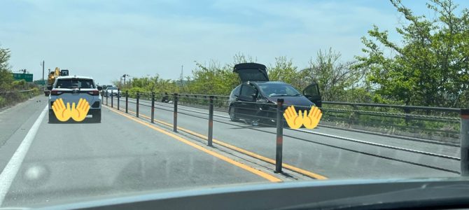 三陸道　桃生豊里IC～桃生津山IC付近で事故