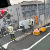 環状2号線　横浜市磯子区で事故