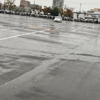 ドリショ(愛知ガイシホール)、グッズ列が地獄絵図「雨の中最後尾は駐車場に並ばされる」 ドリショ(愛知ガイシホール)、グッズ列が地獄絵図「雨の中最後尾は駐車場に並ばされる」