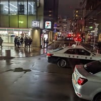 福岡・博多駅近くで女性襲われ死亡！　 襲った男は逃走中