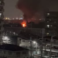 兵庫県尼崎市食満　猪名川駅付近で火事